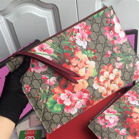 buy gucci clutch online|clutch gucci original.